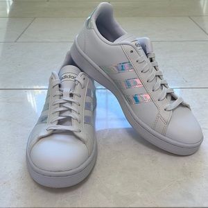Brand New Never Worn Adidas iridescent grand court shoes 8.5 Womens